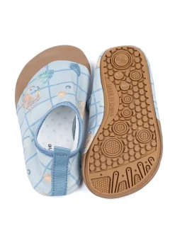 Badeschuhe in Hellblau