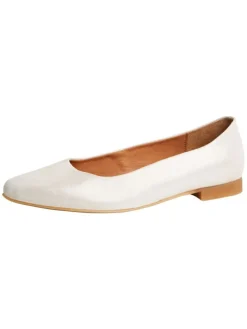 Ballerina in CHAMPAGNE