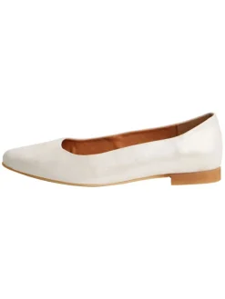 Ballerina in CHAMPAGNE