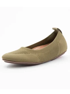 Ballerinas in Khaki