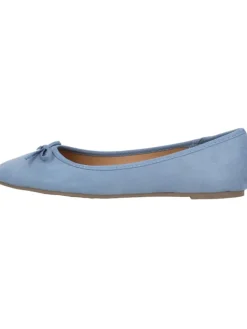 Ballerinas in l. blue