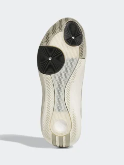 Basketballschuhe in Khaki/ Creme