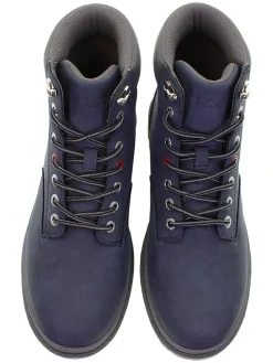 Boots in Blau