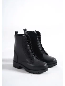 Boots in Schwarz
