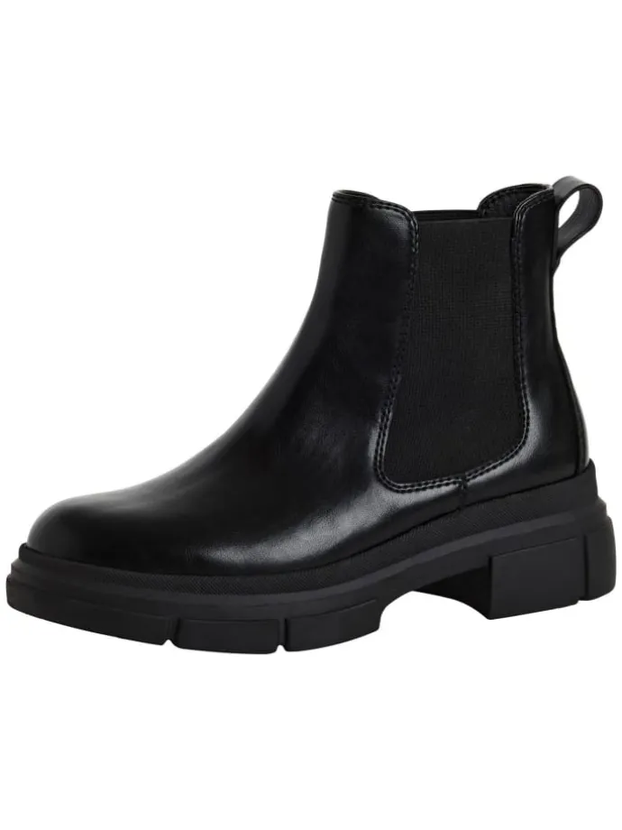 Chelsea Boot in BLACK