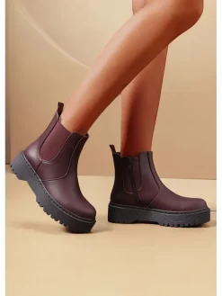Chelsea-Boots in Bordeaux