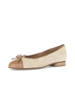 Elegante Ballerinas in beige