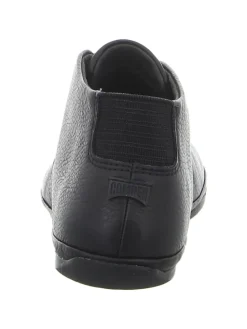 Eleganter Schnürschuh in schwarz