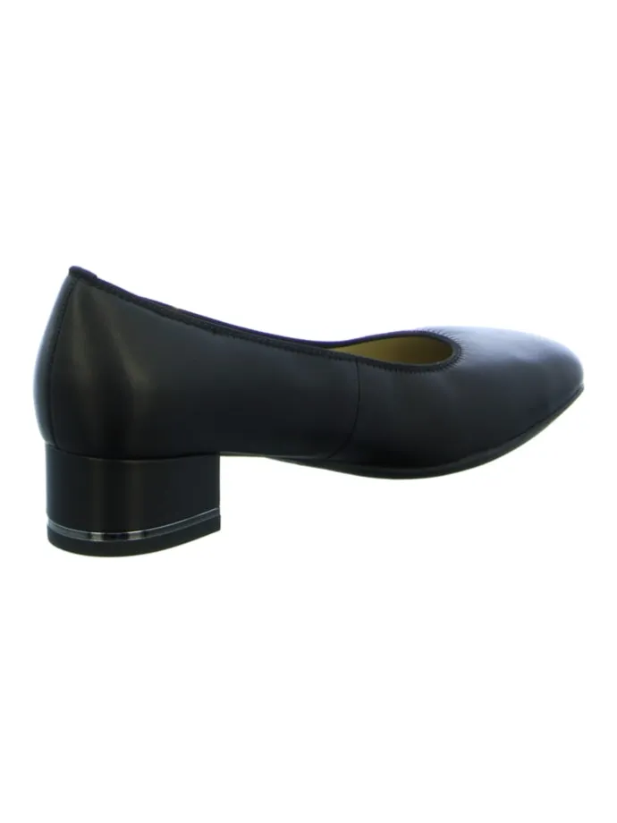 Flache Pumps in Schwarz