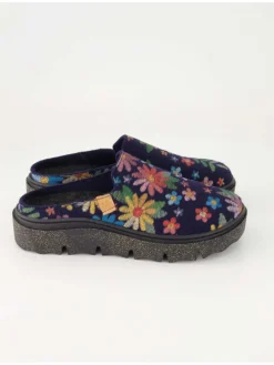 Geschlossene Hausschuhe in Blau