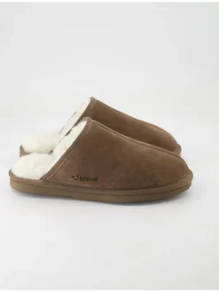 Geschlossene Hausschuhe in Braun
