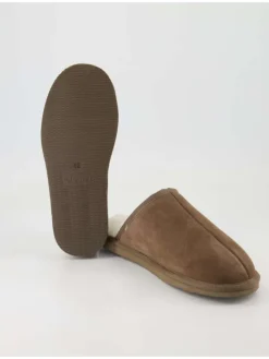 Geschlossene Hausschuhe in Braun