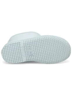 Gummistiefel in Hellblau