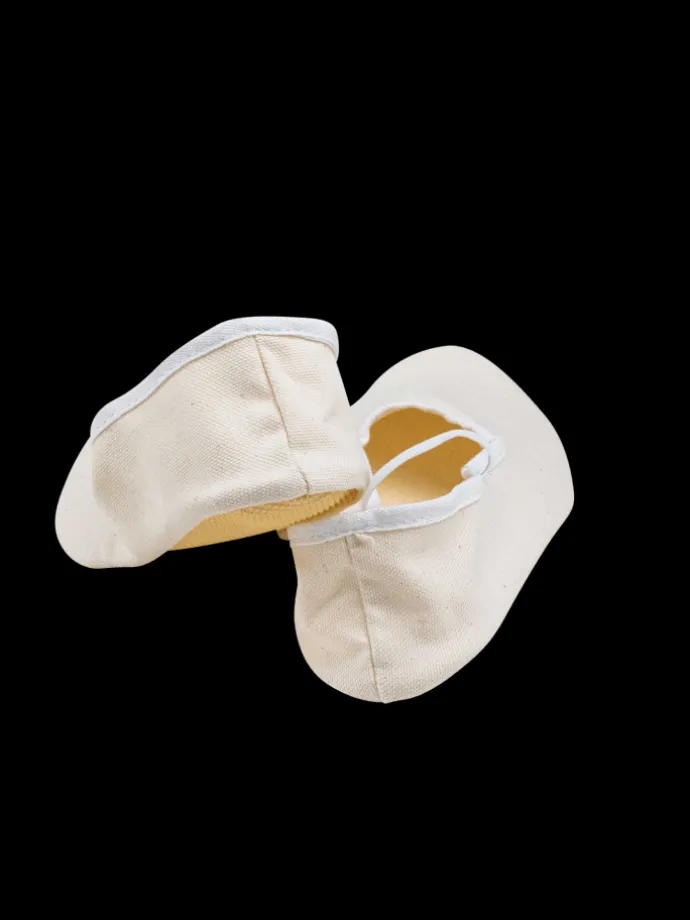 Gymnastikschuhe in weiß