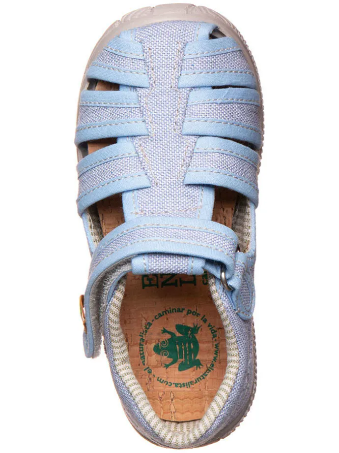 Halbsandalen in Hellblau