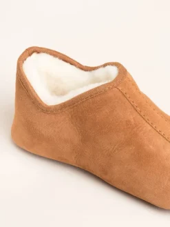 Hausschuhe in Hellbraun