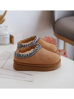 Hausschuhe in Hellbraun