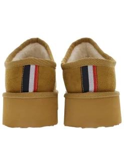 Hausschuhe in Hellbraun