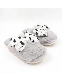 Hausschuhe in Hellgrau