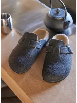 Hausschuhe in Schwarz