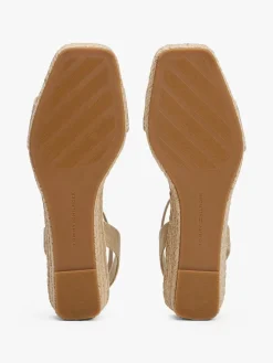 Keilsandaletten in Beige