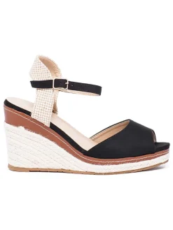 Keilsandaletten in Schwarz