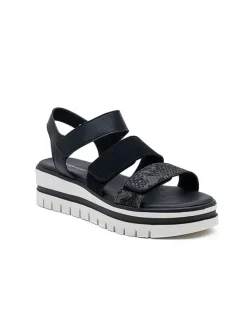 Keilsandaletten in Schwarz