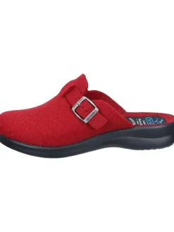 Klassische Hausschuhe in burgund