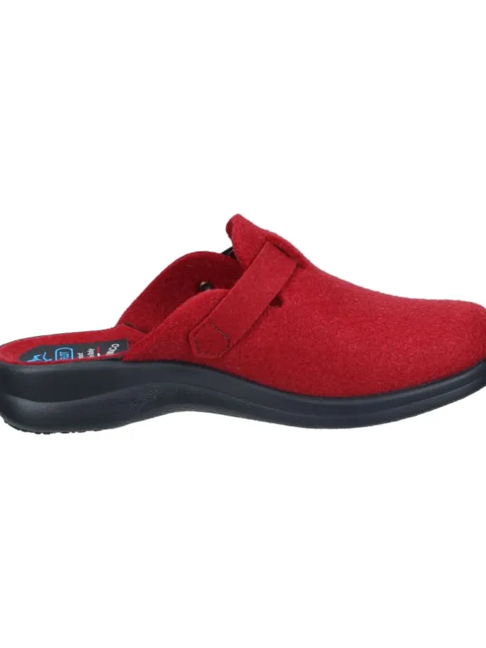 Klassische Hausschuhe in burgund