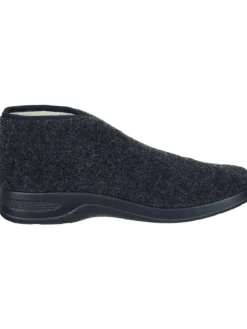 Klassische Hausschuhe in schwarz