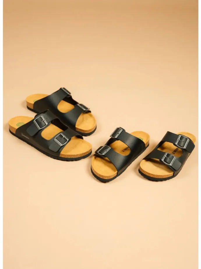 Klassische Pantoletten in schwarz