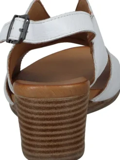 Klassische Sandaletten in weiß