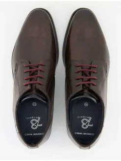 Klassische Schnürschuhe in Braun