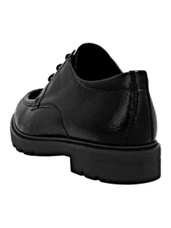 Klassische Schnürschuhe in Schwarz