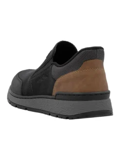 Klassische Slipper in Schwarz