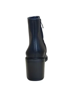 Klassische Stiefeletten in Schwarz