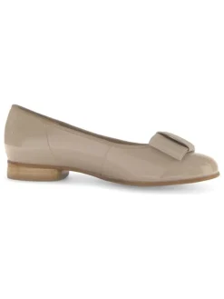 Leder-Ballerinas in Beige