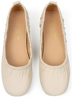 Leder-Ballerinas in Beige
