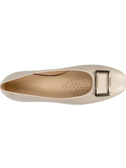 Leder-Ballerinas in Beige