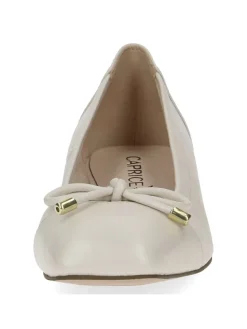 Leder-Ballerinas in Creme