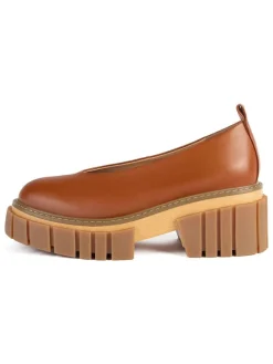 Leder-Ballerinas in Hellbraun