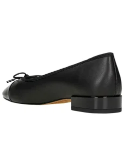 Leder-Ballerinas in Schwarz