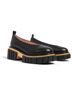 Leder-Ballerinas in Schwarz/ Hellbraun