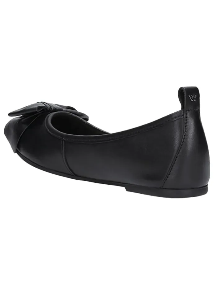 Leder-Ballerinas in Schwarz