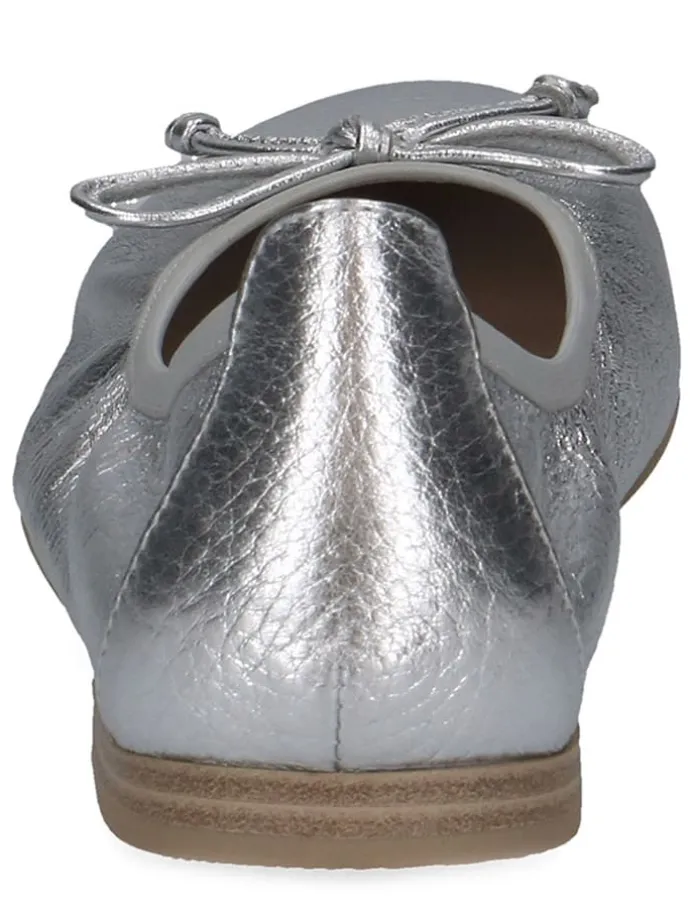 Leder-Ballerinas in Silber