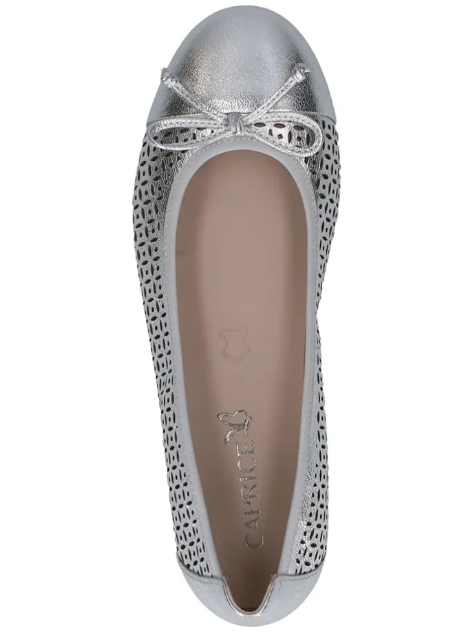 Leder-Ballerinas in Silber