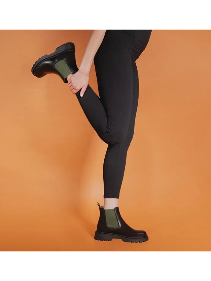 Leder-Chelsea-Boots in Schwarz/ Khaki