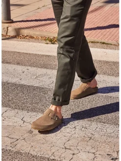 Leder-Clogs in Hellbraun