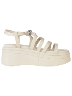 Leder-Keilsandaletten in Creme