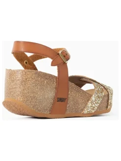 Leder-Keilsandaletten in Camel/ Gold